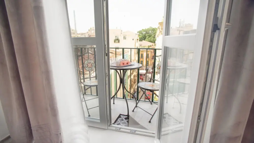 Palermo Historia Rooms and Suites