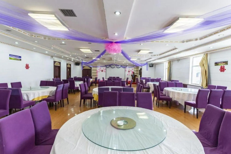 Qilian Hotel