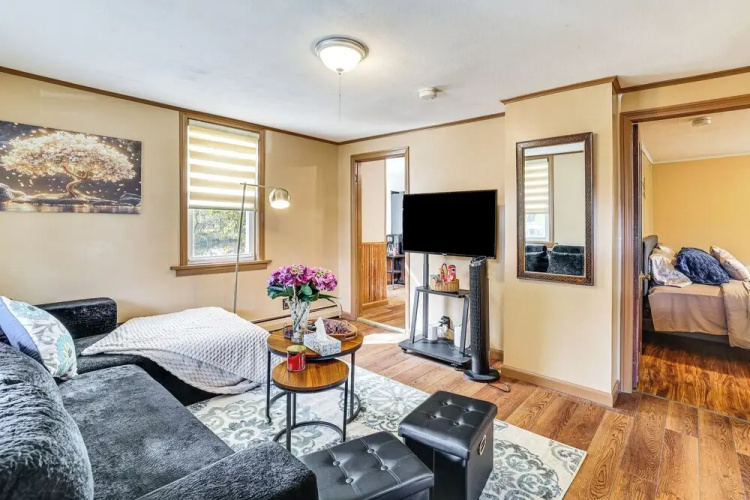 1 Mi to Main St: Riverside Torrington Apt w/ Yard