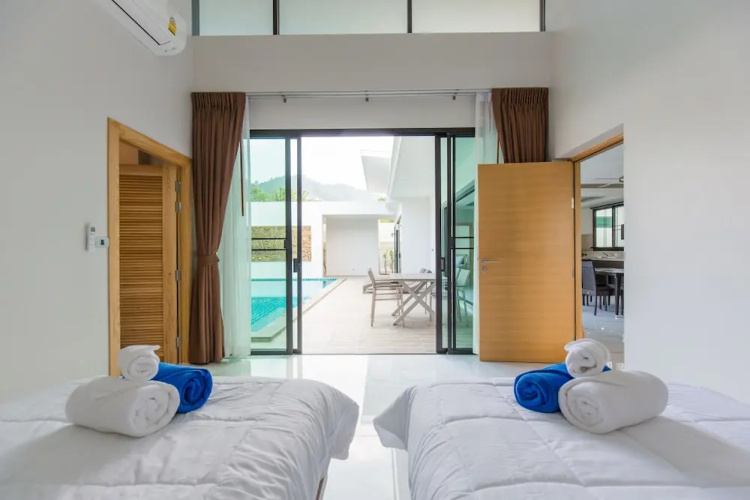 Skypool Villa