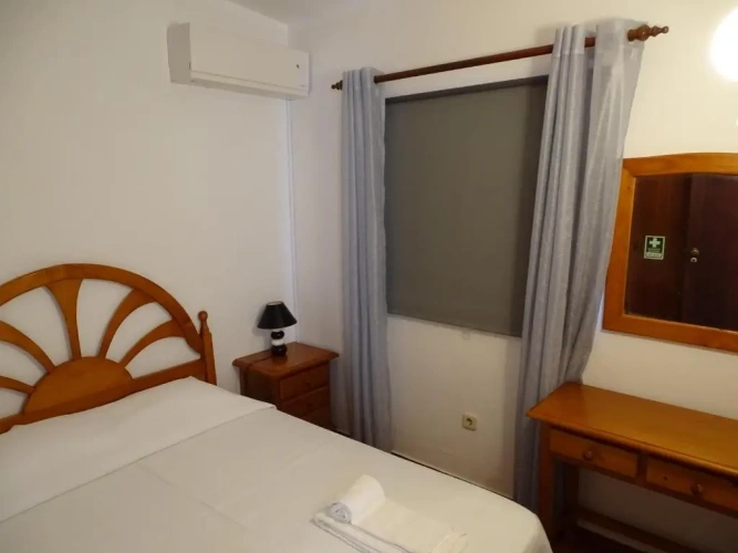 2 Bedrooms Cottage