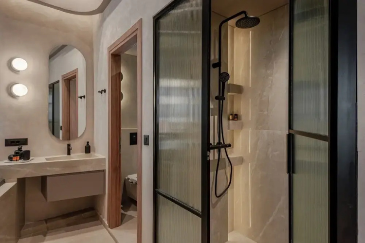 Amara Luxury Suites With Private Hot Tub