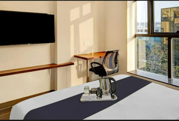 Hotel V