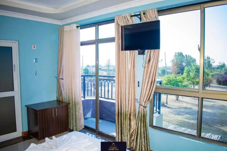 Hotel Taji