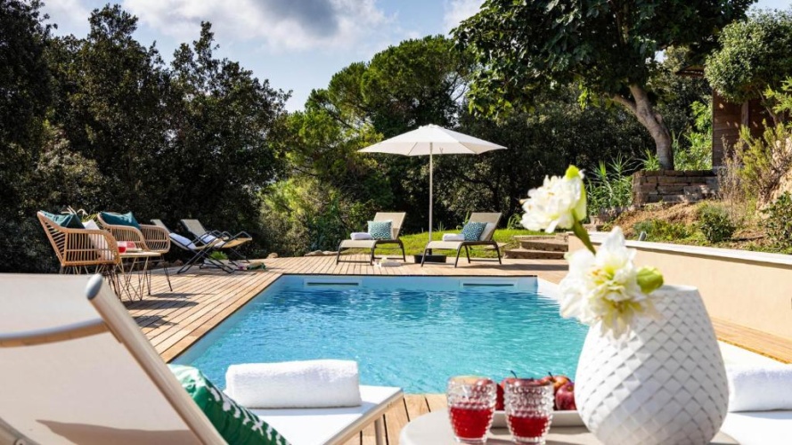 3 Bedrooms Villa