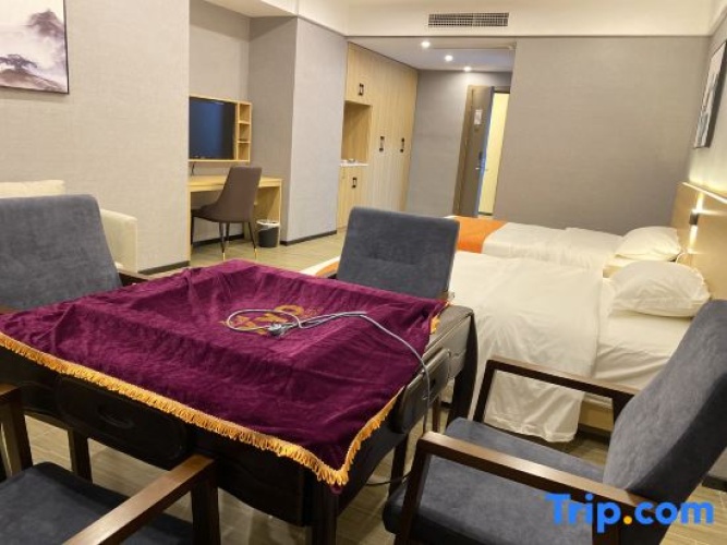 Double Suite