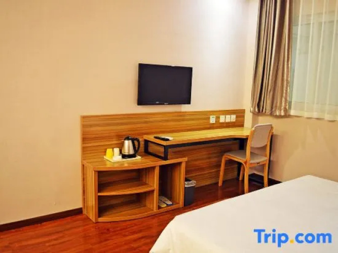 Meet Maple Hotel