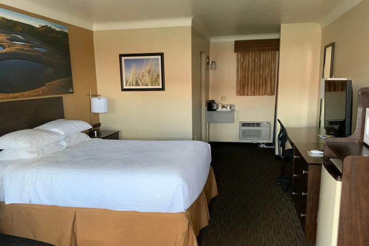 Days Inn By Wyndham Wauseon