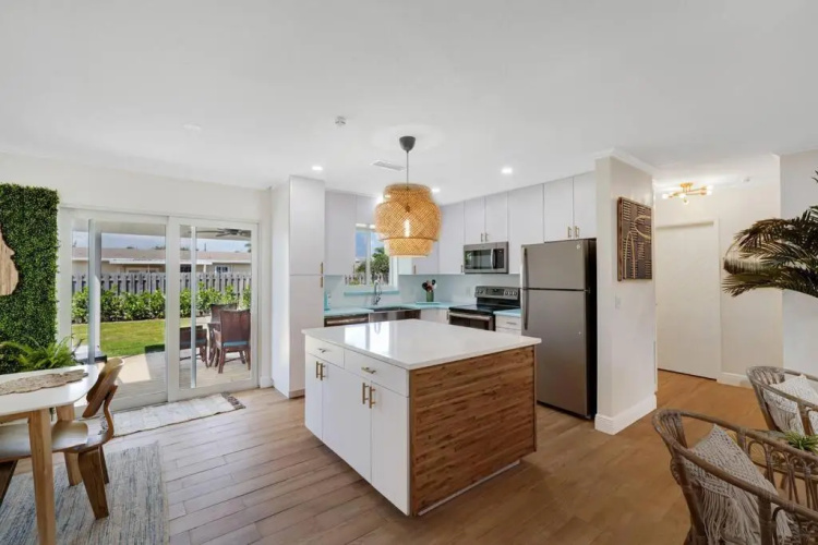 431 Deerfield in Deerfield Beach