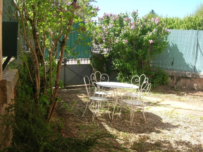 2 Bedrooms Cottage