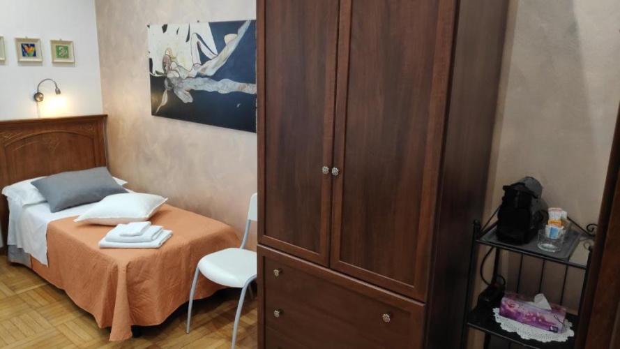 Standard Single room