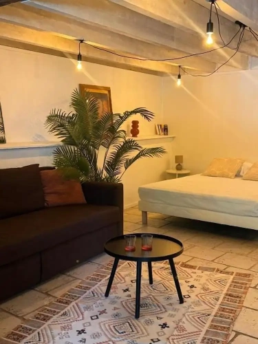 Standard Family room with garden view