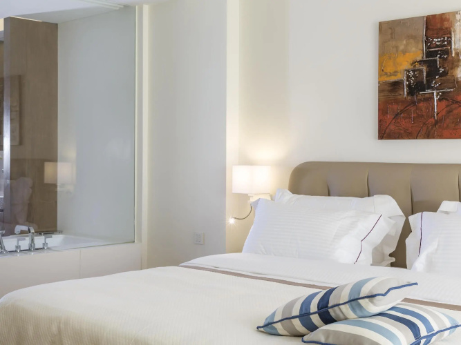 O Monot Hotel