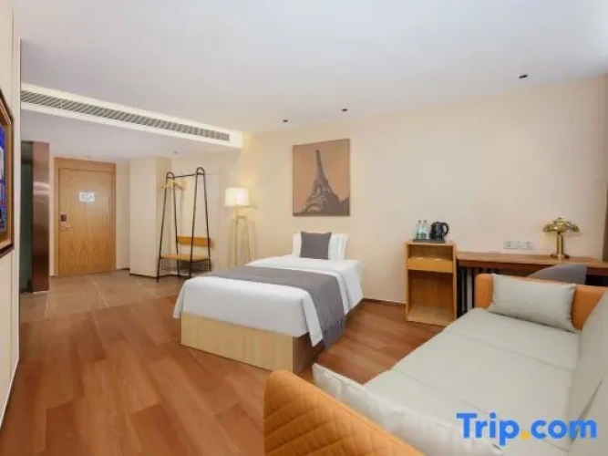 Deluxe Family Suite