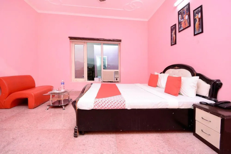 OYO 27963 Dreamland