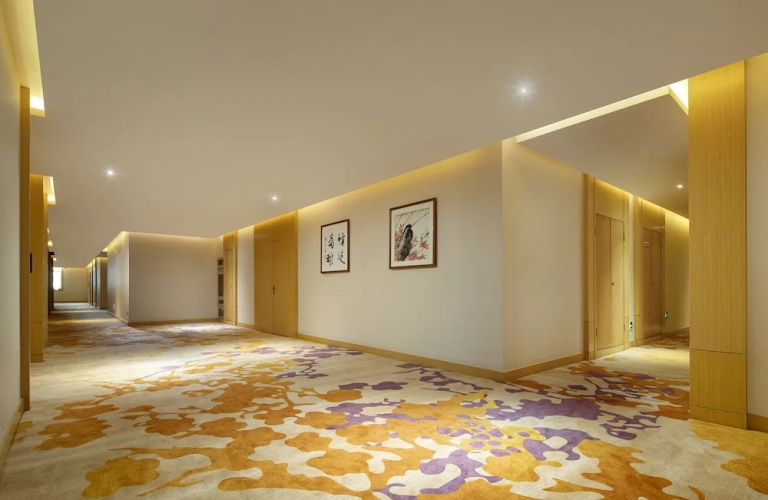QINxin YAyue Hotel