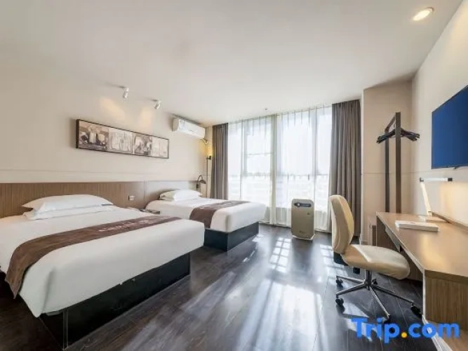 Standard Twin Family room