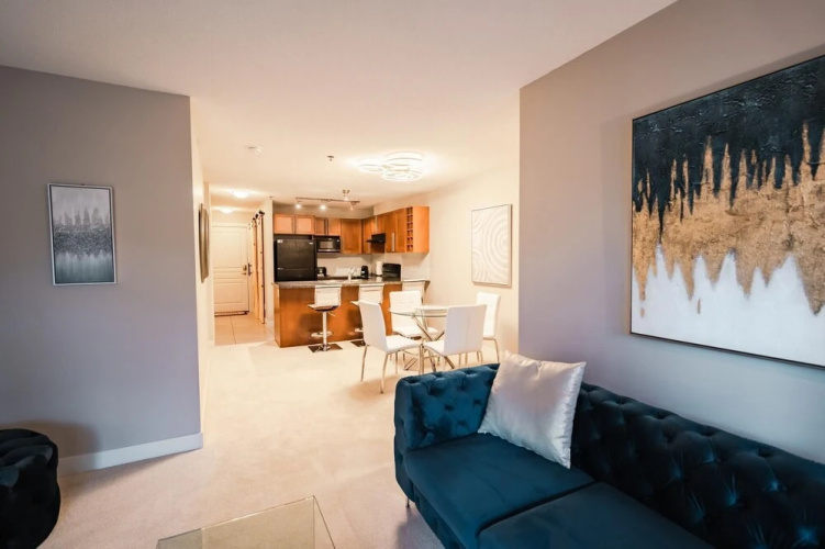 Downtown Condo at Waterscapes