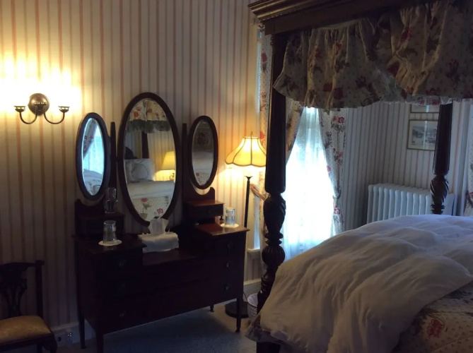 John L Stam House