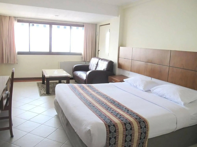 Diamond Beach Hotel