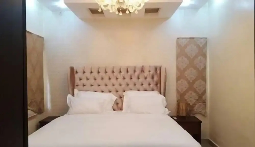 Safis Suites