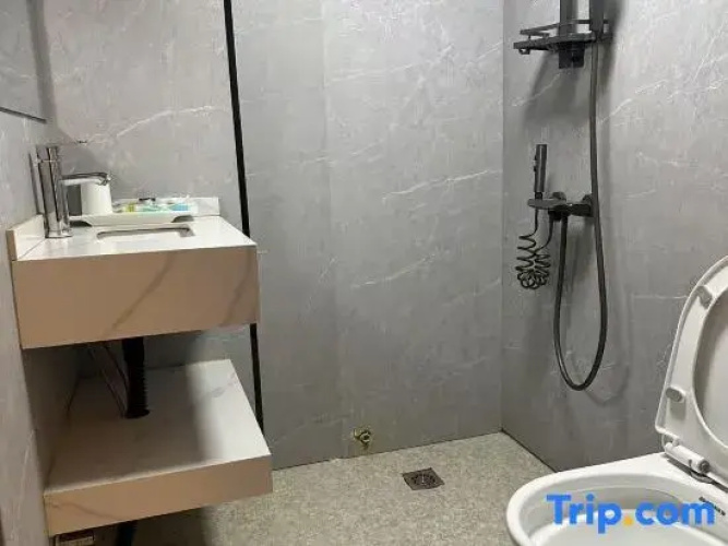 Zhehao Hotel
