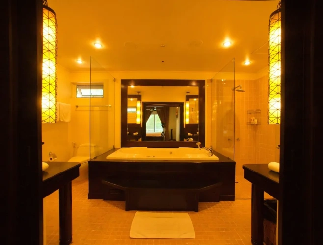 4 Bedrooms Villa
