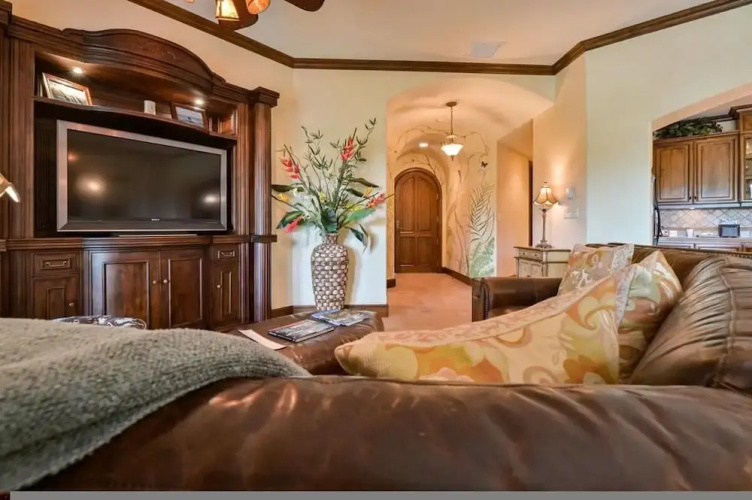CR Luxury Montebello 3F 3 Bdrm