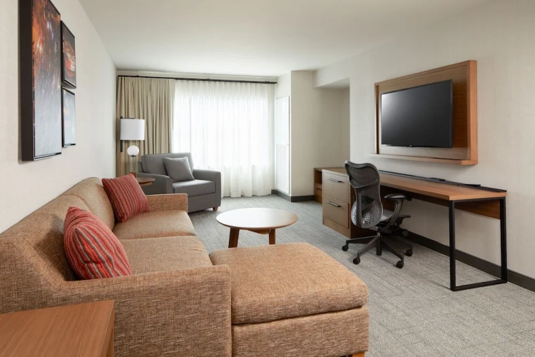 1 Bedroom Suite