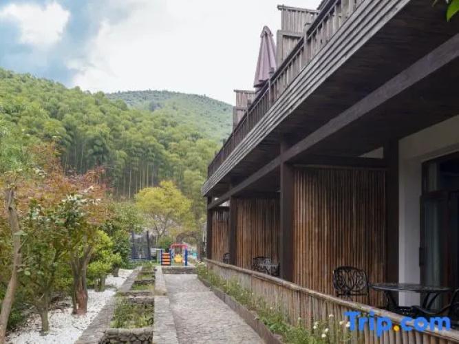 Zhuyan Xiyu Hostel