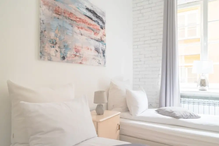 2 Bedrooms Luxury Apartment with city view