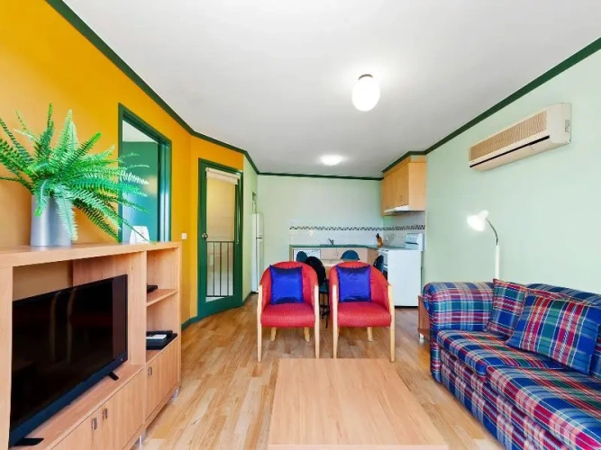 2 Bedrooms Suite with balcony