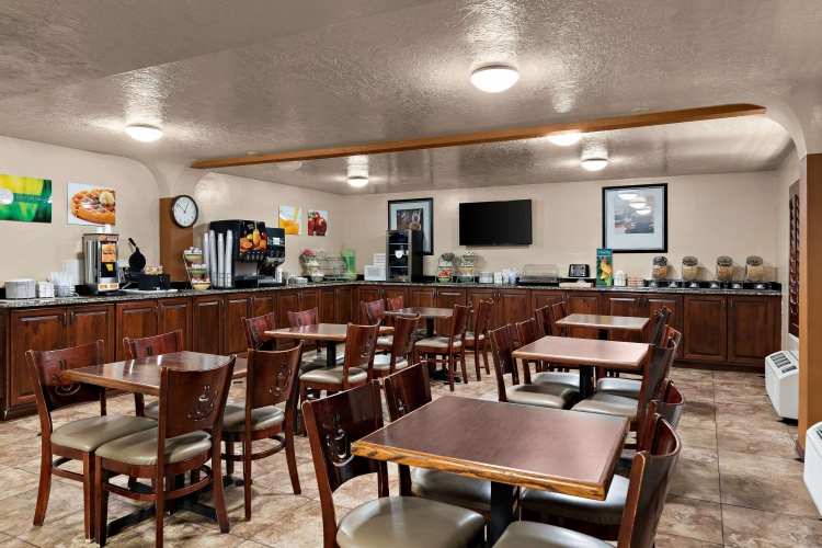 Quality Inn South Bluff photo 21