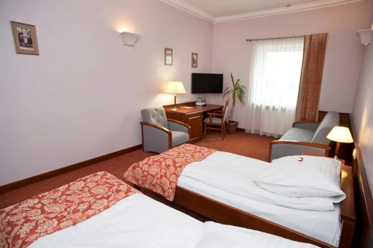 Standard Triple room