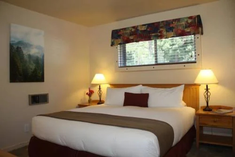 Big Sur River Inn