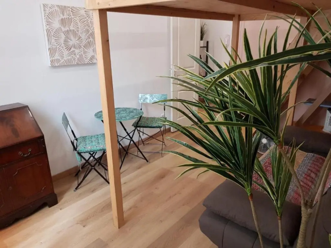 AC, cosy apartment, 15" sea