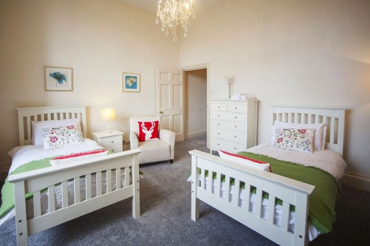 The Green Park Apartment