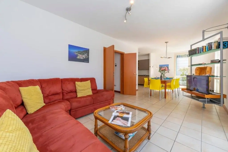 3 Bedrooms Twin Family Villa with lake view