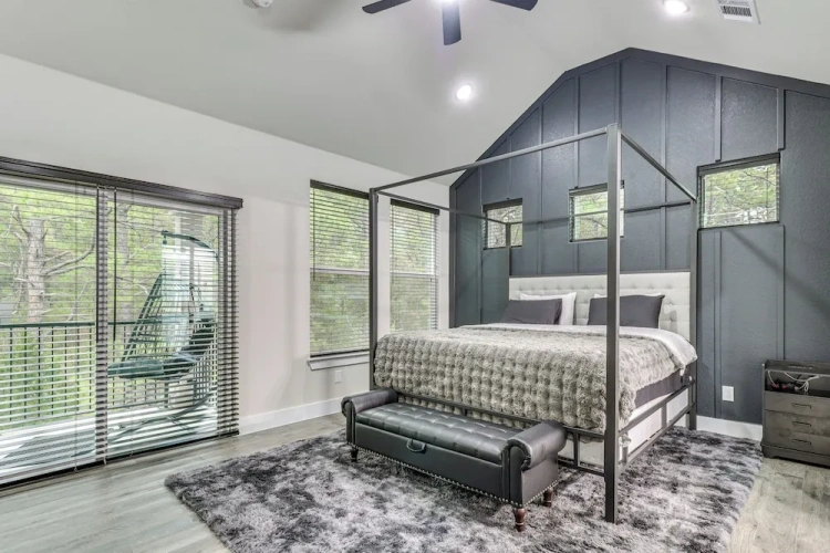 3 Bedrooms Cottage with balcony
