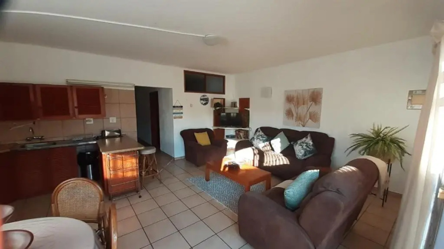 Uvongo cabanas 5A