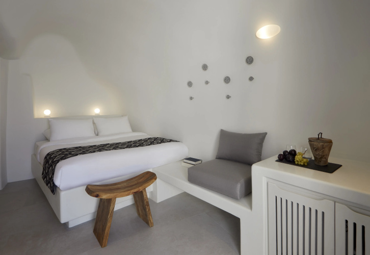 Elysian Santorini