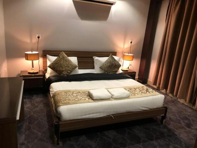 1 Bedroom Apartment