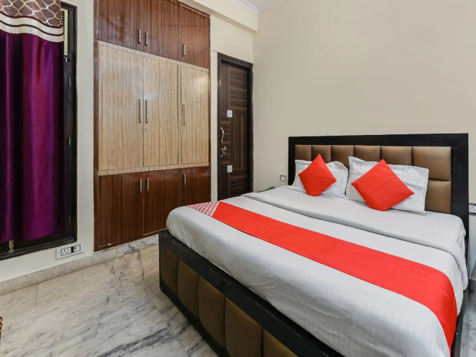 OYO 22968 Devanshi Residency