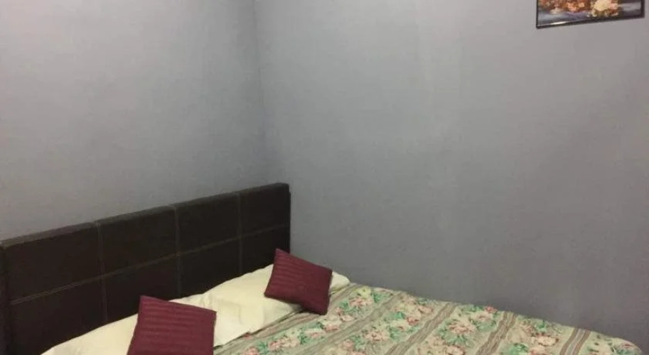 R&R Budget Inn - Hostel