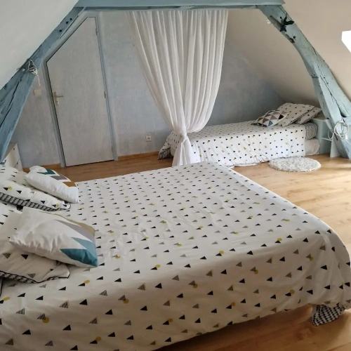 Classic Triple room with balcony and with garden view