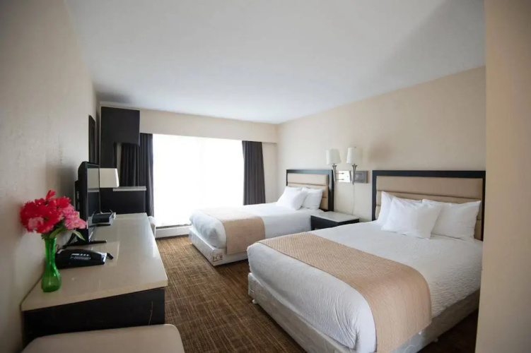 North Star Inn & Suites