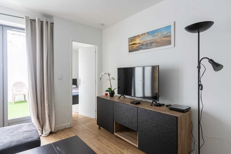 Charming Flat Near Place de la Victoire