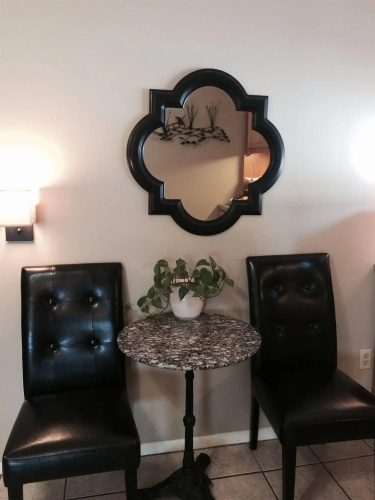 Mainstay Inn
