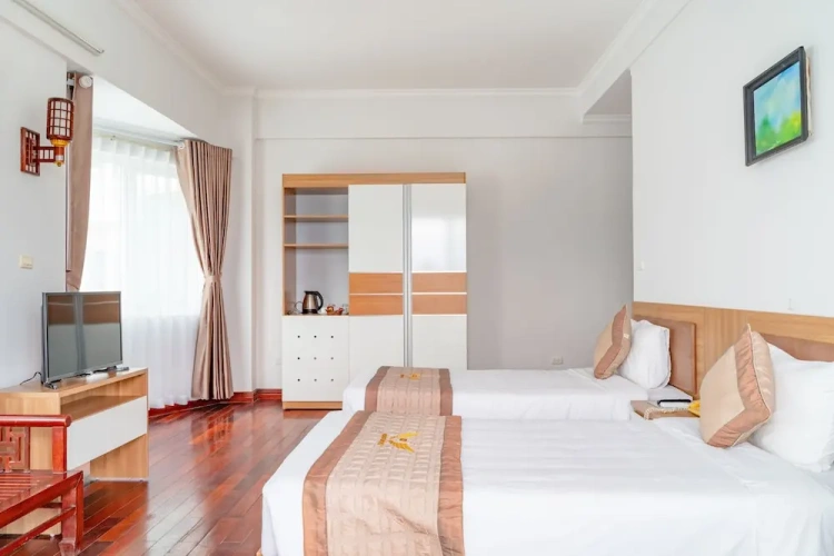 Deluxe Triple room with balcony