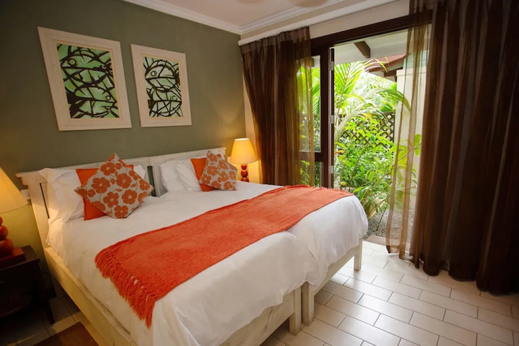 Spas Villas